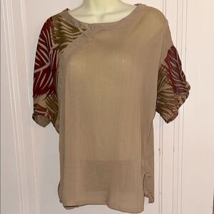 Vtg 70s/80s Phool tan & maroon short sleeve rayon/cotton tropical blouse